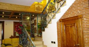 Scala rivestimento legno acero